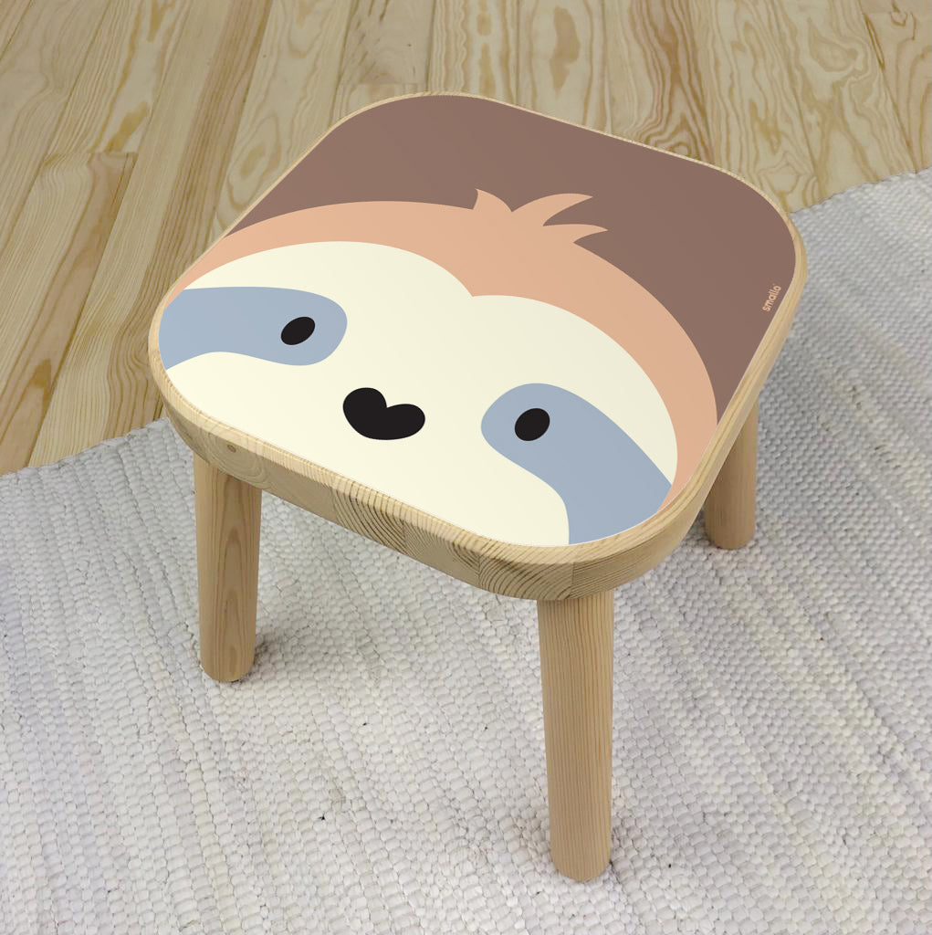 Flisat Stool Sticker with a Sloth in Brown and Pink 